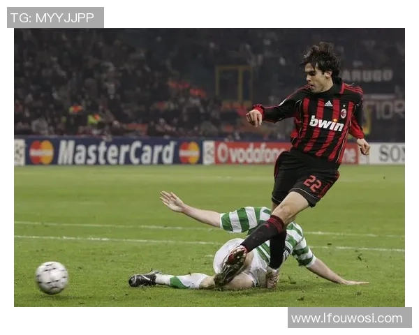 亿万身价足球巨星的荣耀征程与绿茵场上的巅峰较量